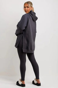 Gris foncé